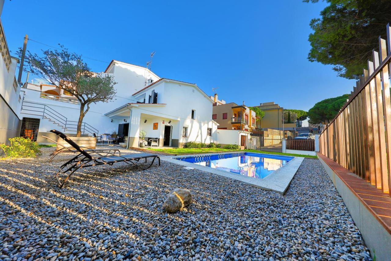 House Apartment Ля Эскала Экстерьер фото