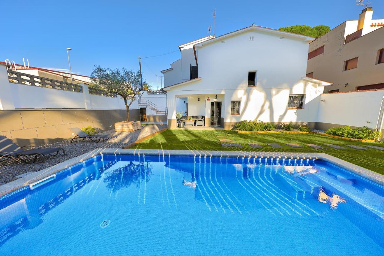 House Apartment Ля Эскала Экстерьер фото