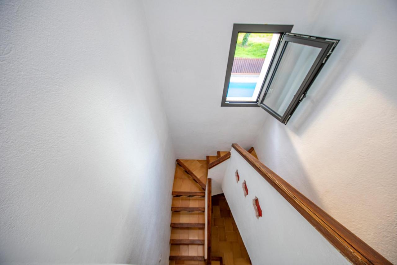 House Apartment Ля Эскала Экстерьер фото